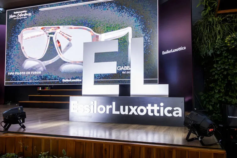 Essilor_feb-16